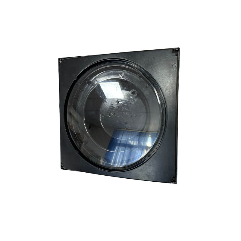 How can traffic light shells achieve high performance and long-term reliability through engineering plastic injection molding?